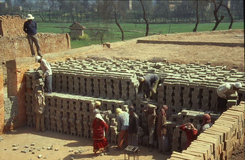 Baksteen productie in nepal