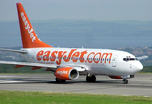 Easyjet wikipedia commons