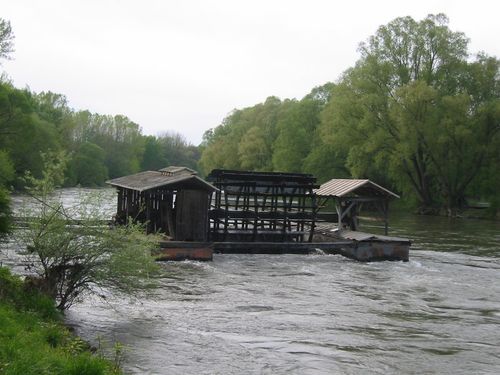 Schipmolen op the Mura in Slovenie